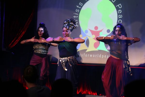 Photos: Broadway Stars Sing Out for Peace at Charity Benefit — photo 47 of 50
