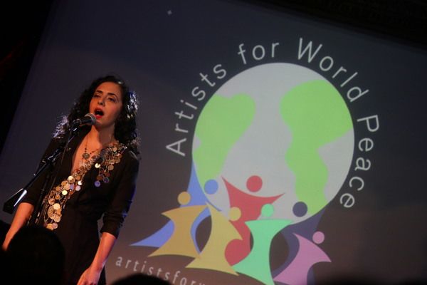 Photos: Broadway Stars Sing Out for Peace at Charity Benefit — photo 9 of 50