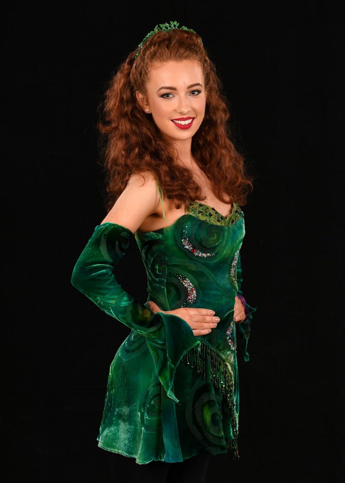 Interview: Amy-Mae Dolan Talks RIVERDANCE's 20th Anniversary Tour  Image