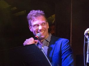 Barrett Foa Photo