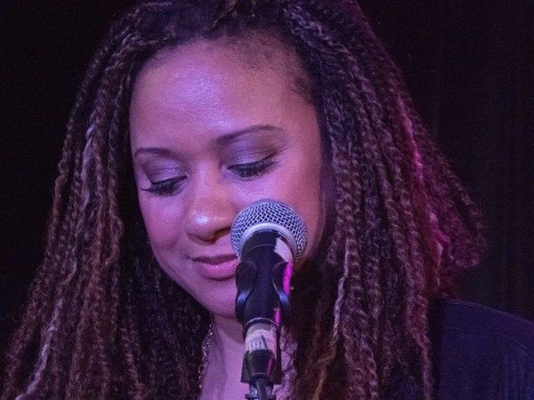 Tracie Thoms Photo