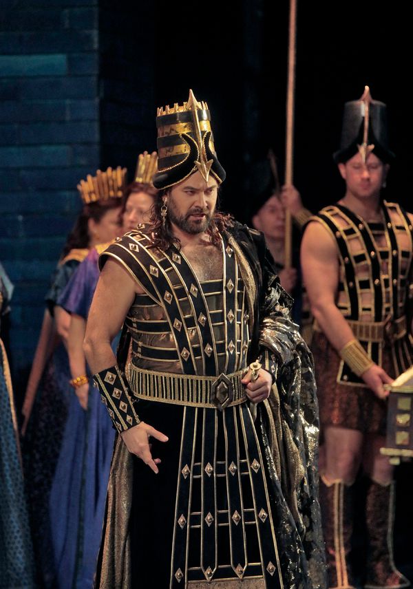 Ildar Abdrazakov as Assur in Rossini's 
