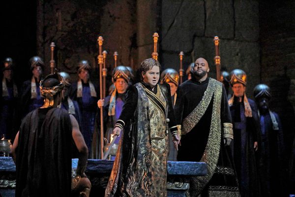 Elizabeth DeShong as Arsace in Rossini's 