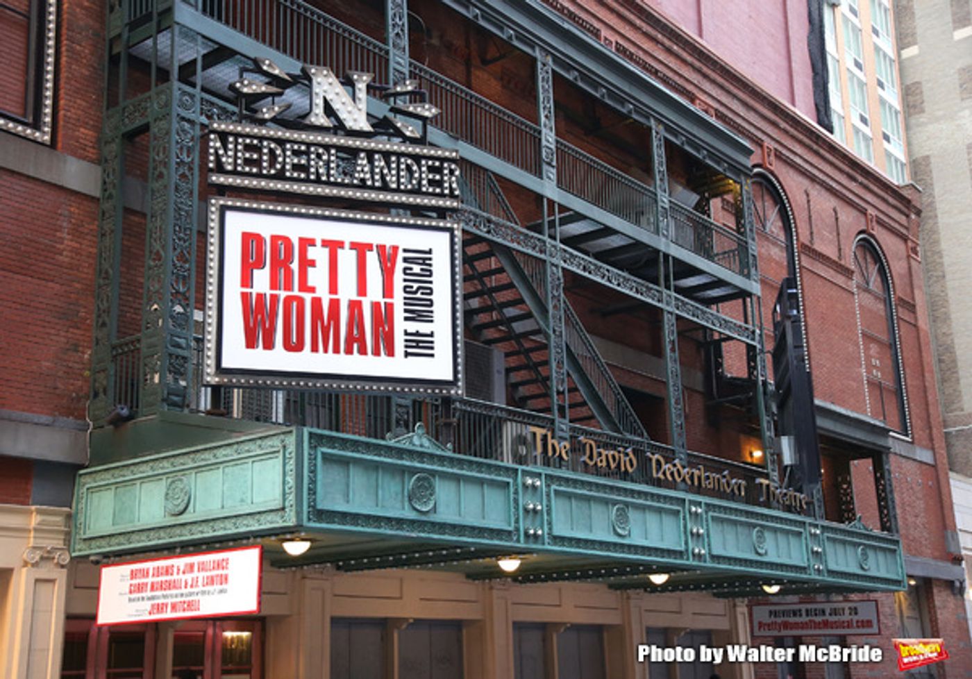 Up on the Marquee: PRETTY WOMAN Takes Over 41st Street!  Image