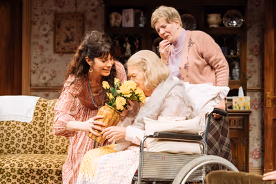 Caroline Catz (Susan), Sandra Voe (Ida) & Marjories Yates (Mrs Jackson) Photo