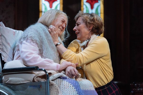 Sandra Voe (Ida) & Saskia Reeves (Katherine) Photo