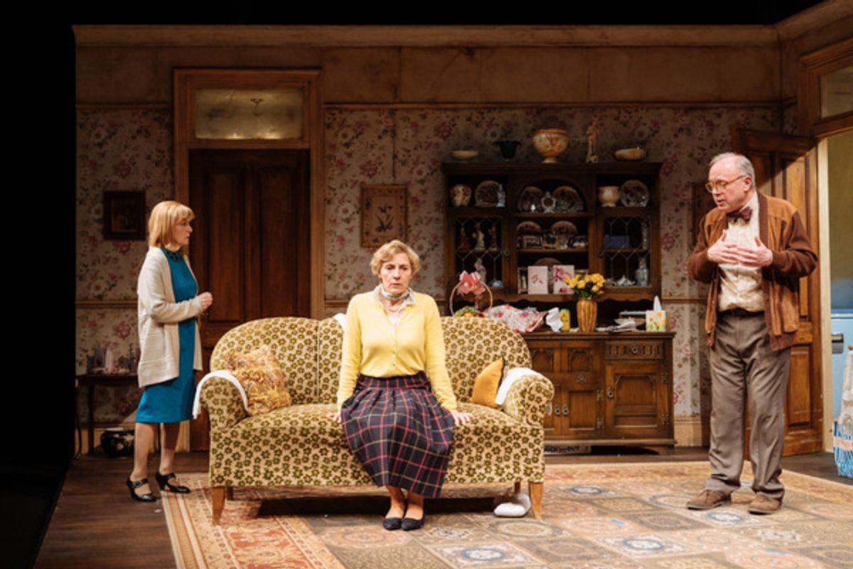 Wendy Nottingham (Margaret), Saskia Reeves (Katherine) & Jonathan Coy (Geoffrey) at 