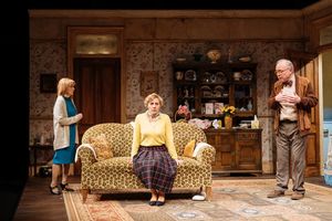 Wendy Nottingham (Margaret), Saskia Reeves (Katherine) & Jonathan Coy (Geoffrey) Photo