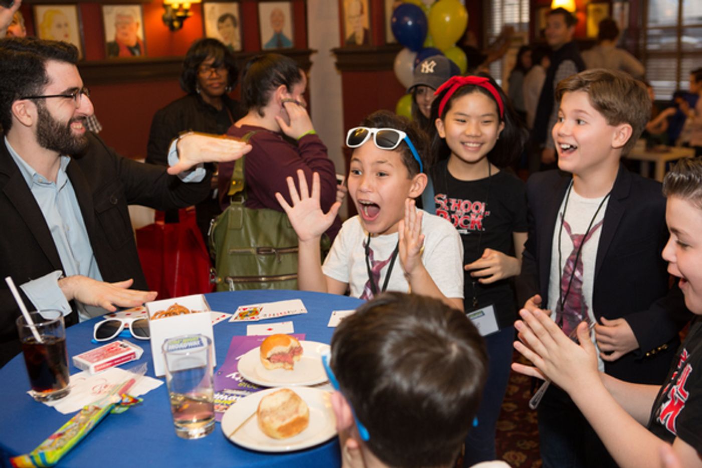Photo Flash: The Stars Turn Out at Sardi's to Celebrate KIDS' NIGHT ON BROADWAY Photo Flash: The Stars Turn Out at Sardi's to Celebrate KIDS' NIGHT ON BROADWAY Image