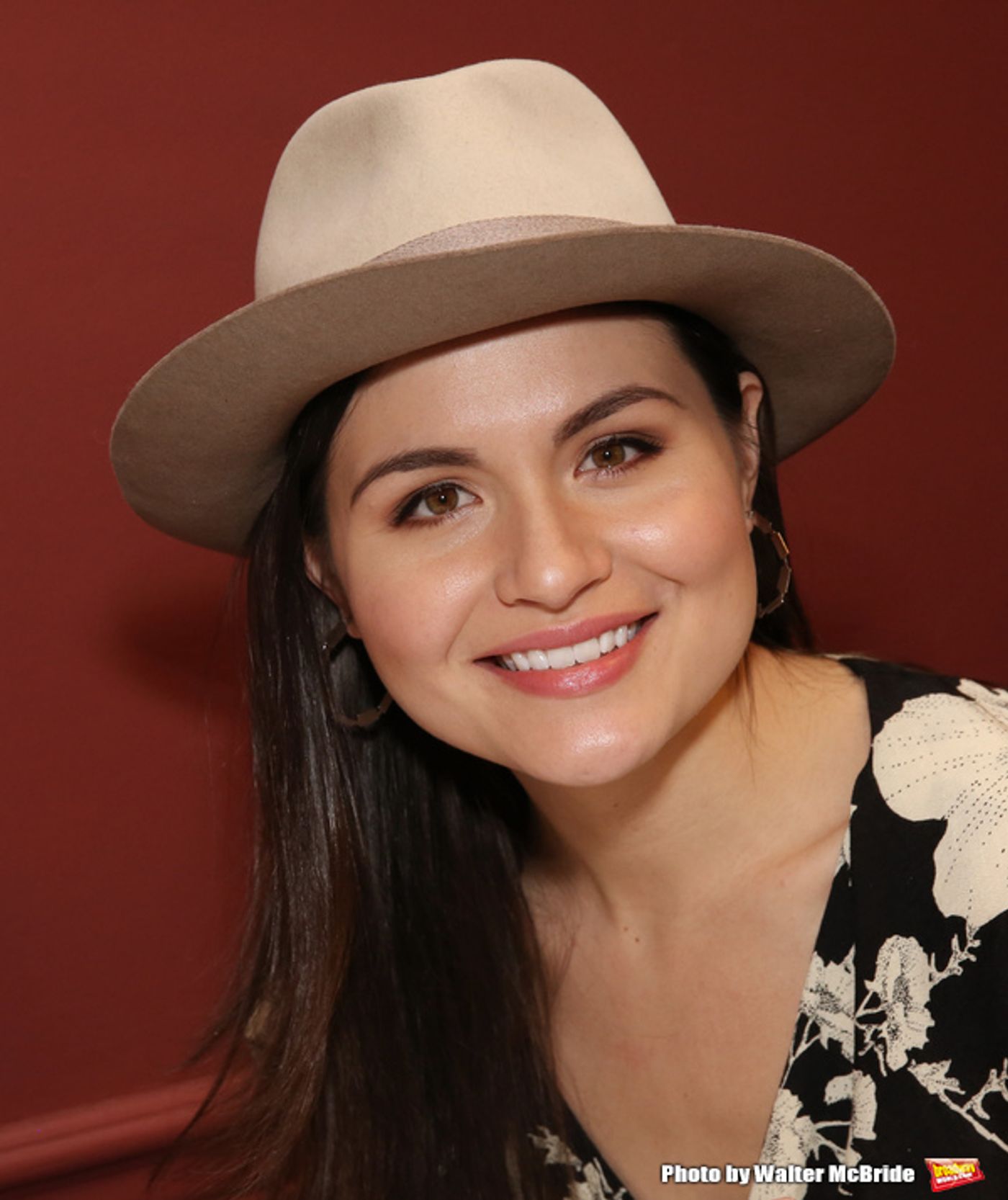 Photo Coverage: The Cast of THE PARISIAN WOMAN Joins Sardi's Wall Of Fame  Image