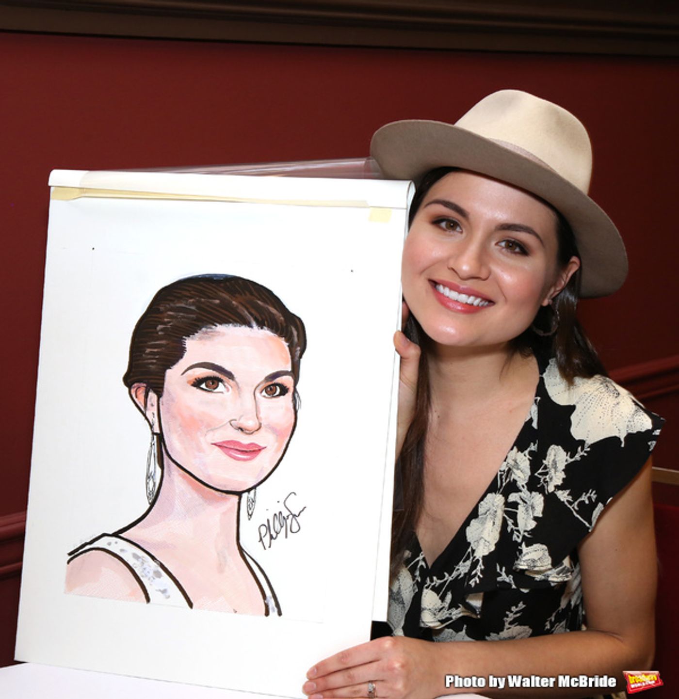 Photo Coverage: The Cast of THE PARISIAN WOMAN Joins Sardi's Wall Of Fame  Image