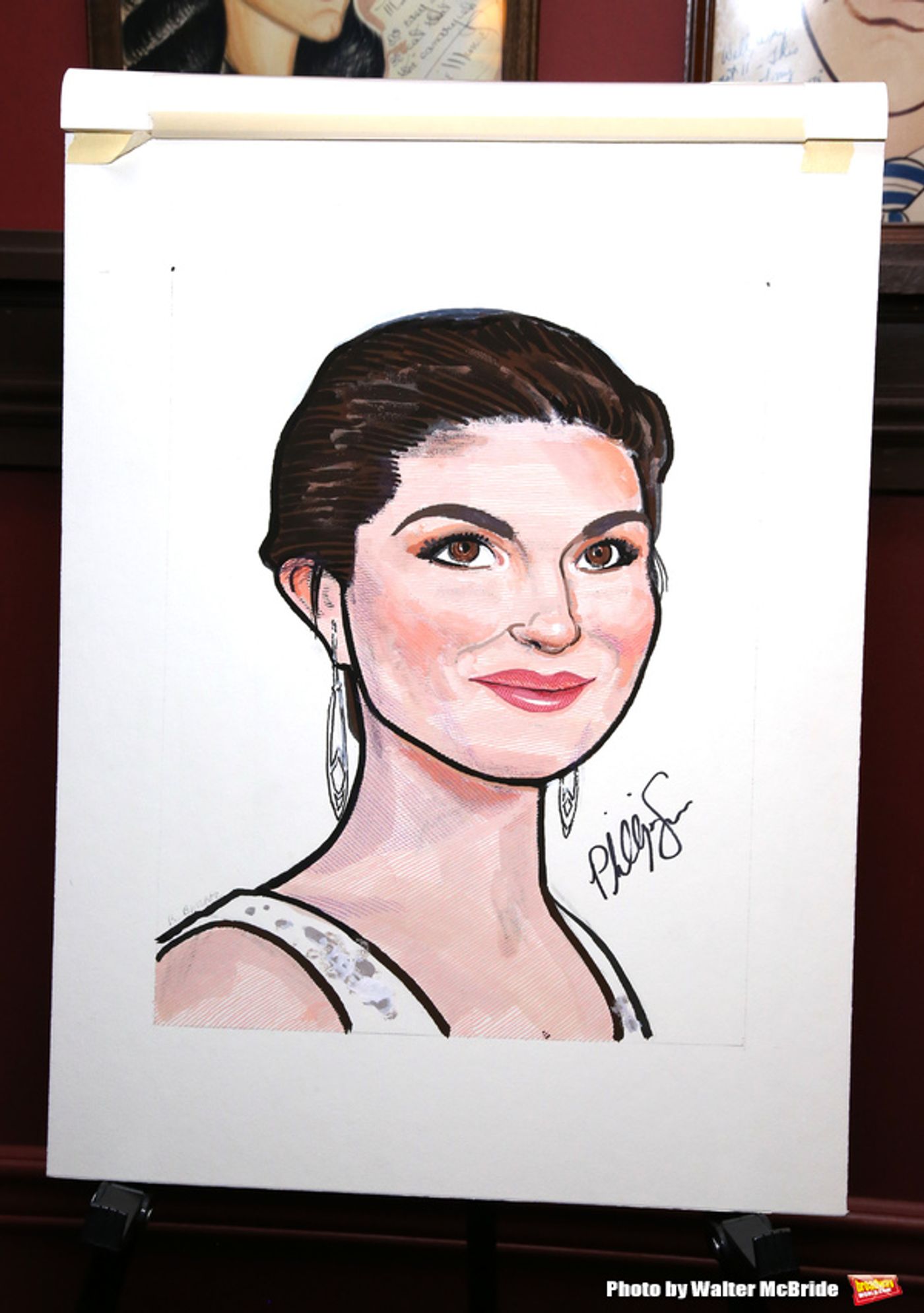 Photo Coverage: The Cast of THE PARISIAN WOMAN Joins Sardi's Wall Of Fame  Image