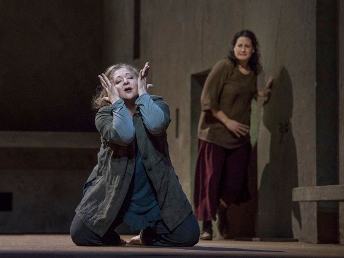 Photo Flash: Get A First Look at ELEKTRA at the Met  Image