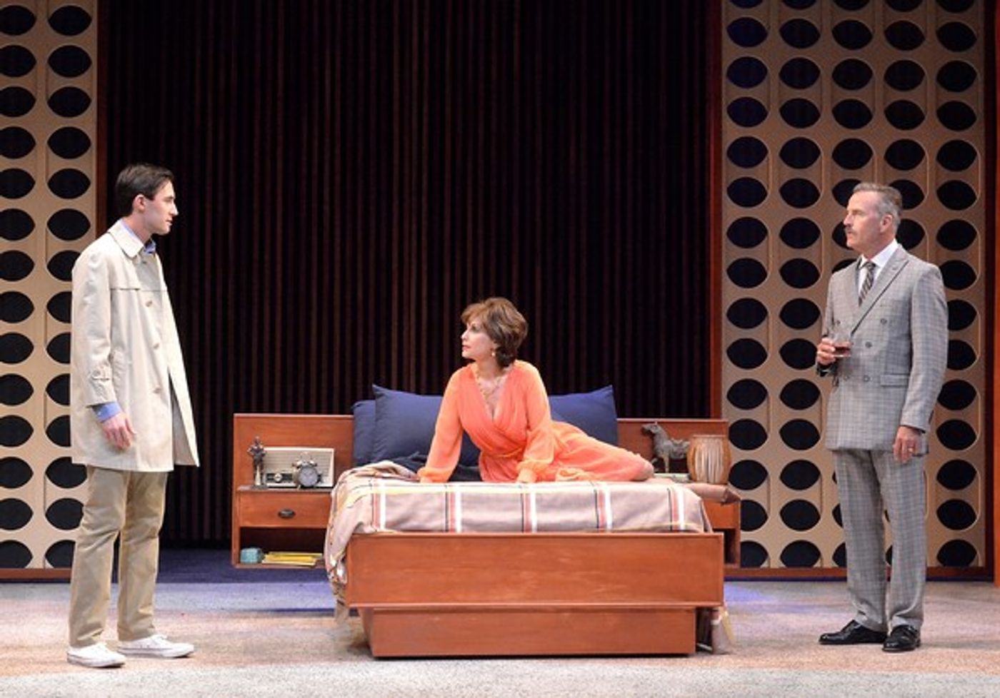 Photo Flash: Melanie Griffith Stars in THE GRADUATE at Laguna Playhouse  Image