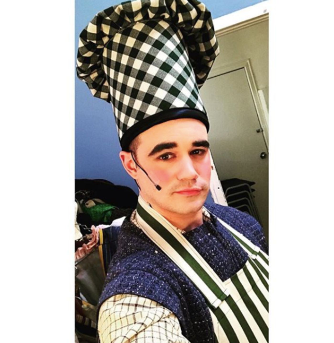 Photo Flash: Isabelle McCalla Mourns Her Final Saturday in Broadway's ALADDIN and More Saturday Intermission Pics!  Image