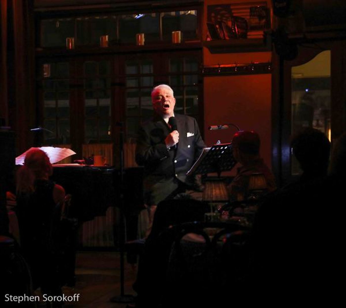 Photo Coverage: Rex Reed Brings His Words and Songs to the Beach Cafe  Image