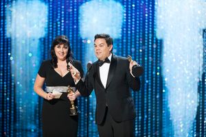 KRISTEN ANDERSON-LOPEZ, ROBERT LOPEZ @ BroadwayWorld KRISTEN ANDERSON-LOPEZ, ROBERT LOPEZ Photo