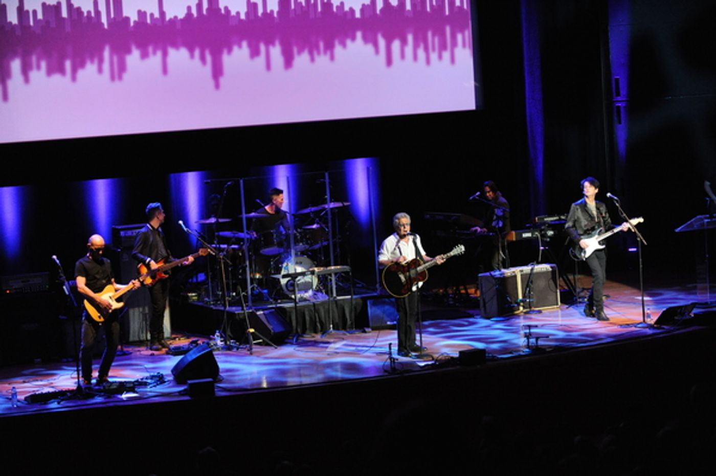 Photo Flash: Julie Andrews, Sam Smith and More Attend the Voice Health Institute's Raise Your Voice Gala  Image