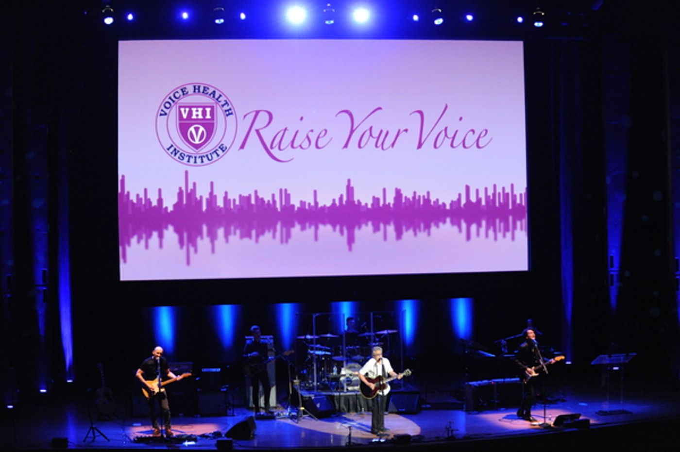 Photo Flash: Julie Andrews, Sam Smith and More Attend the Voice Health Institute's Raise Your Voice Gala  Image