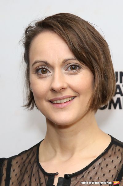 Sara Topham  Photo