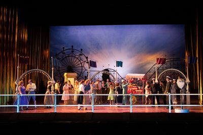 A scene from Phelim McDermott's new production of Mozart'sCosÃ¬ fan tutte . Photogr Photo