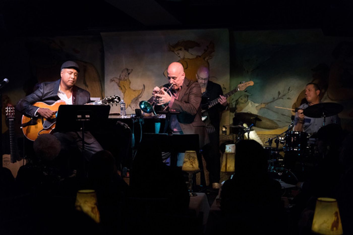 Photo Flash: Bernie Williams Takes the Stage at Cafe Carlyle Photo Flash: Bernie Williams Takes the Stage at Cafe Carlyle Image