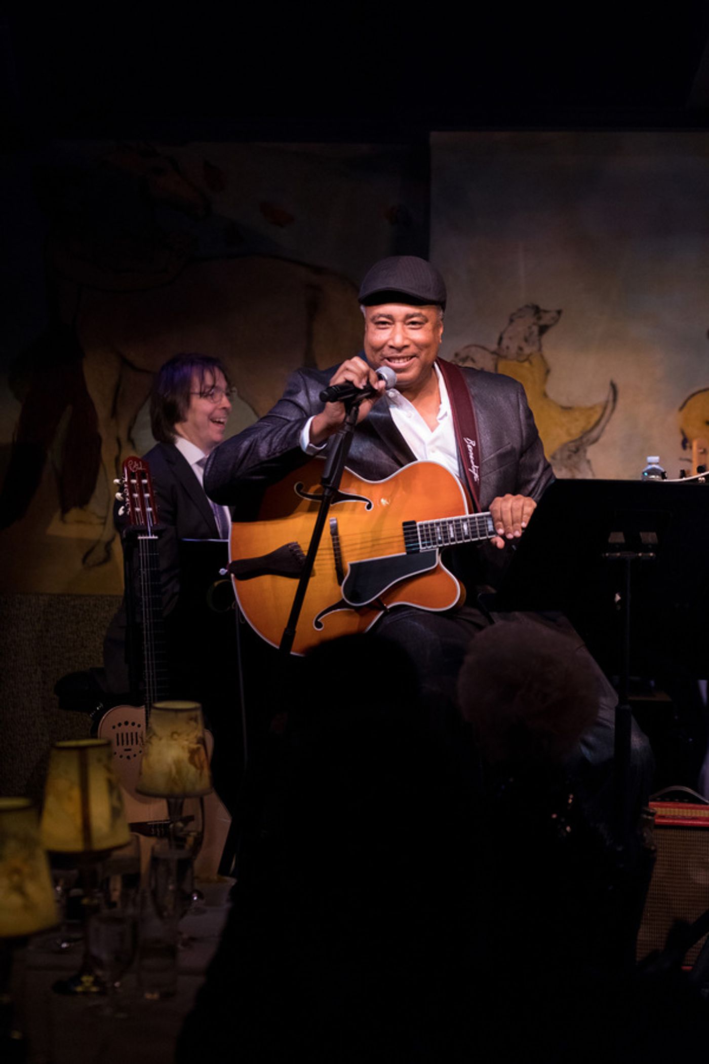 Photo Flash: Bernie Williams Takes the Stage at Cafe Carlyle Photo Flash: Bernie Williams Takes the Stage at Cafe Carlyle Image