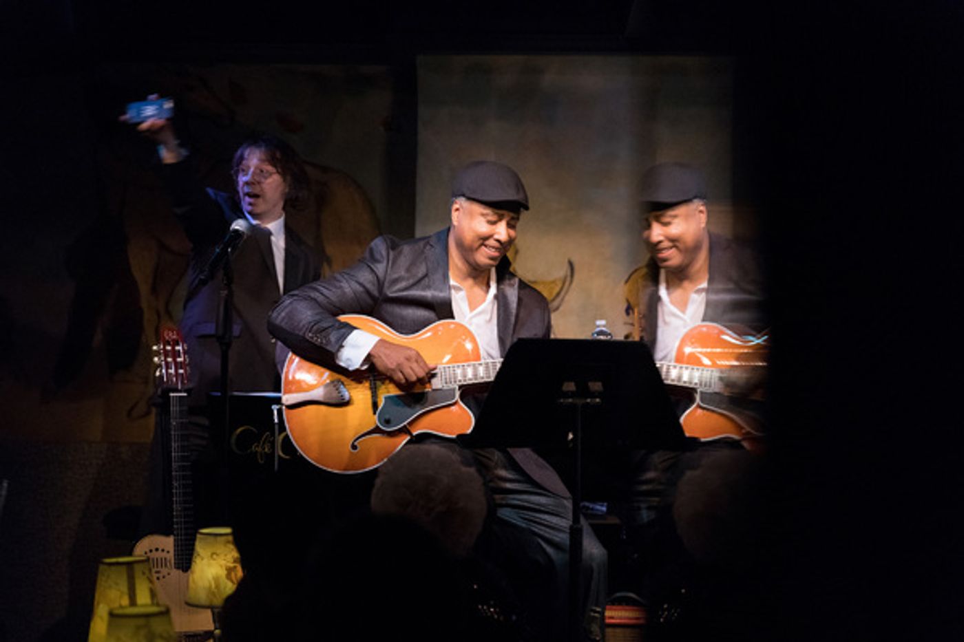 Photo Flash: Bernie Williams Takes the Stage at Cafe Carlyle Photo Flash: Bernie Williams Takes the Stage at Cafe Carlyle Image
