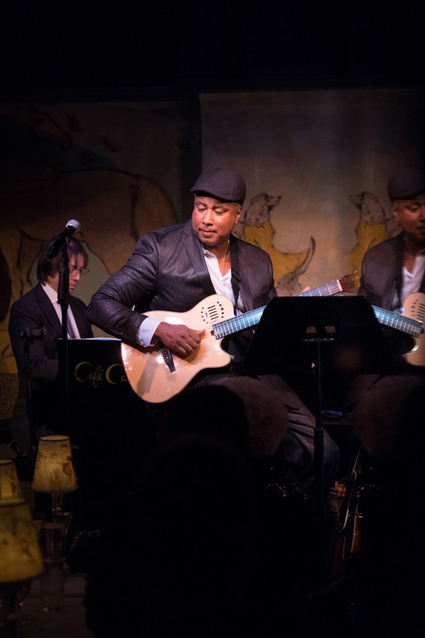 Photo Flash: Bernie Williams Takes the Stage at Cafe Carlyle Photo Flash: Bernie Williams Takes the Stage at Cafe Carlyle Image