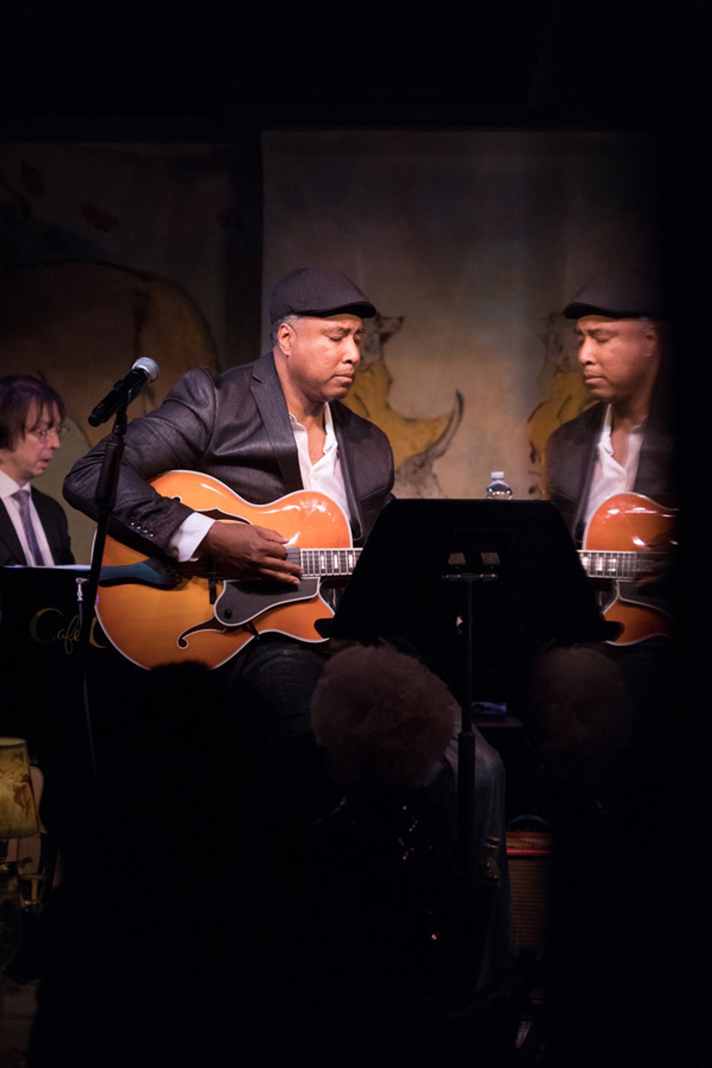 Photo Flash: Bernie Williams Takes the Stage at Cafe Carlyle Photo Flash: Bernie Williams Takes the Stage at Cafe Carlyle Image
