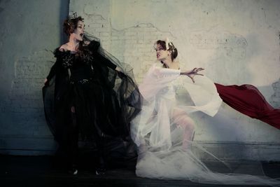 Gabriela & Mihaela Modorcea Photo