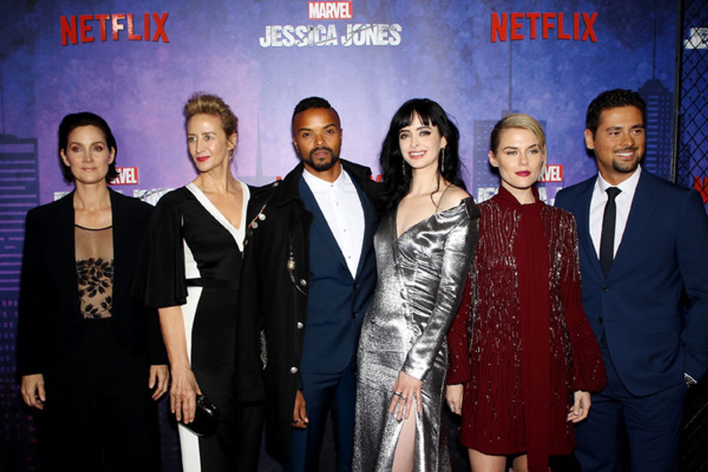 Photo Coverage: The Stars of Netflix's JESSICA JONES Take the Red Carpet At The Season Two Premiere  Image