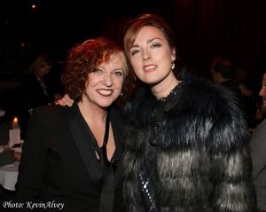 Cheryl Bentyne, Sine Eeg Photo