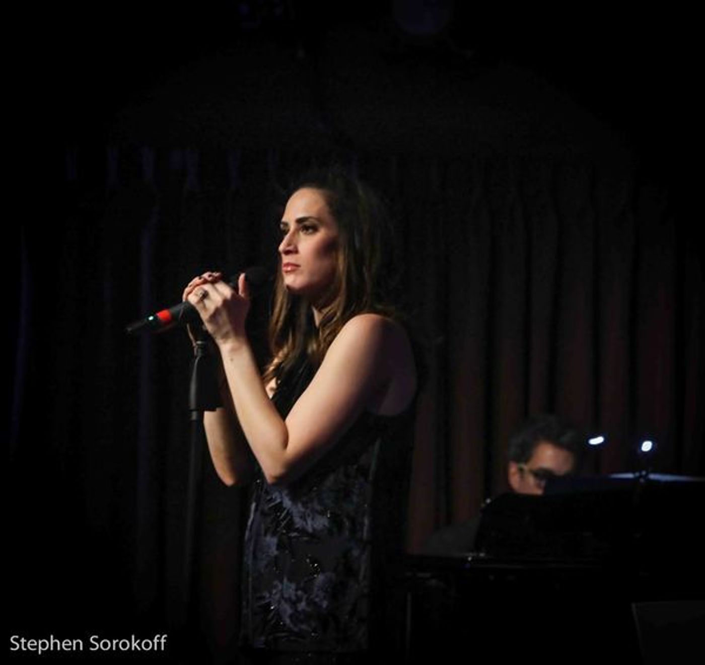 Photo Coverage: Jennifer Diamond Makes Green Room 42 Debut  Image