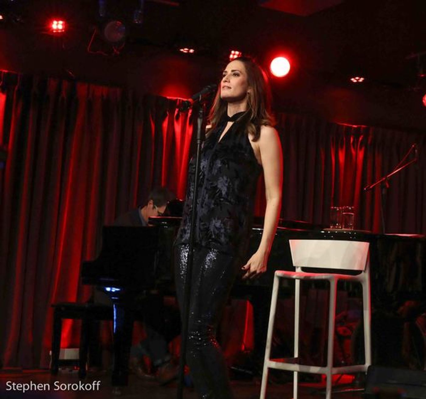 Photo Coverage: Jennifer Diamond Makes Green Room 42 Debut  Image