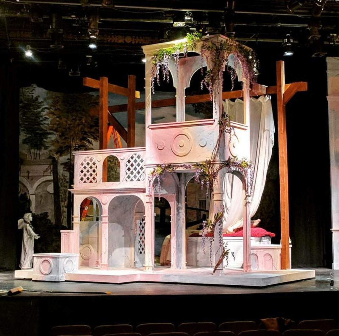 Review: ROMEO AND JULIET at Ritz Theatre Company is Anything but Tragic Review: ROMEO AND JULIET at Ritz Theatre Company is Anything but Tragic Image
