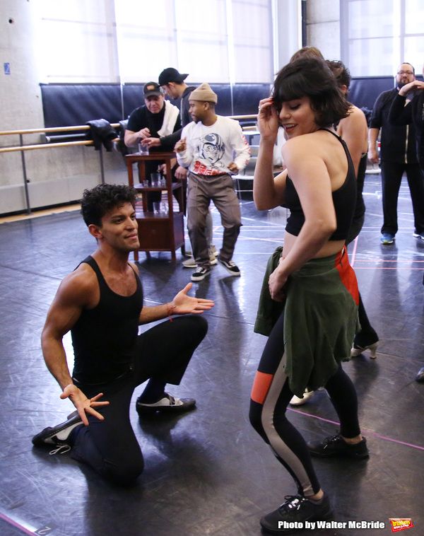 Carlos Gonzalez and Vanessa Hudgens with cast  Photo