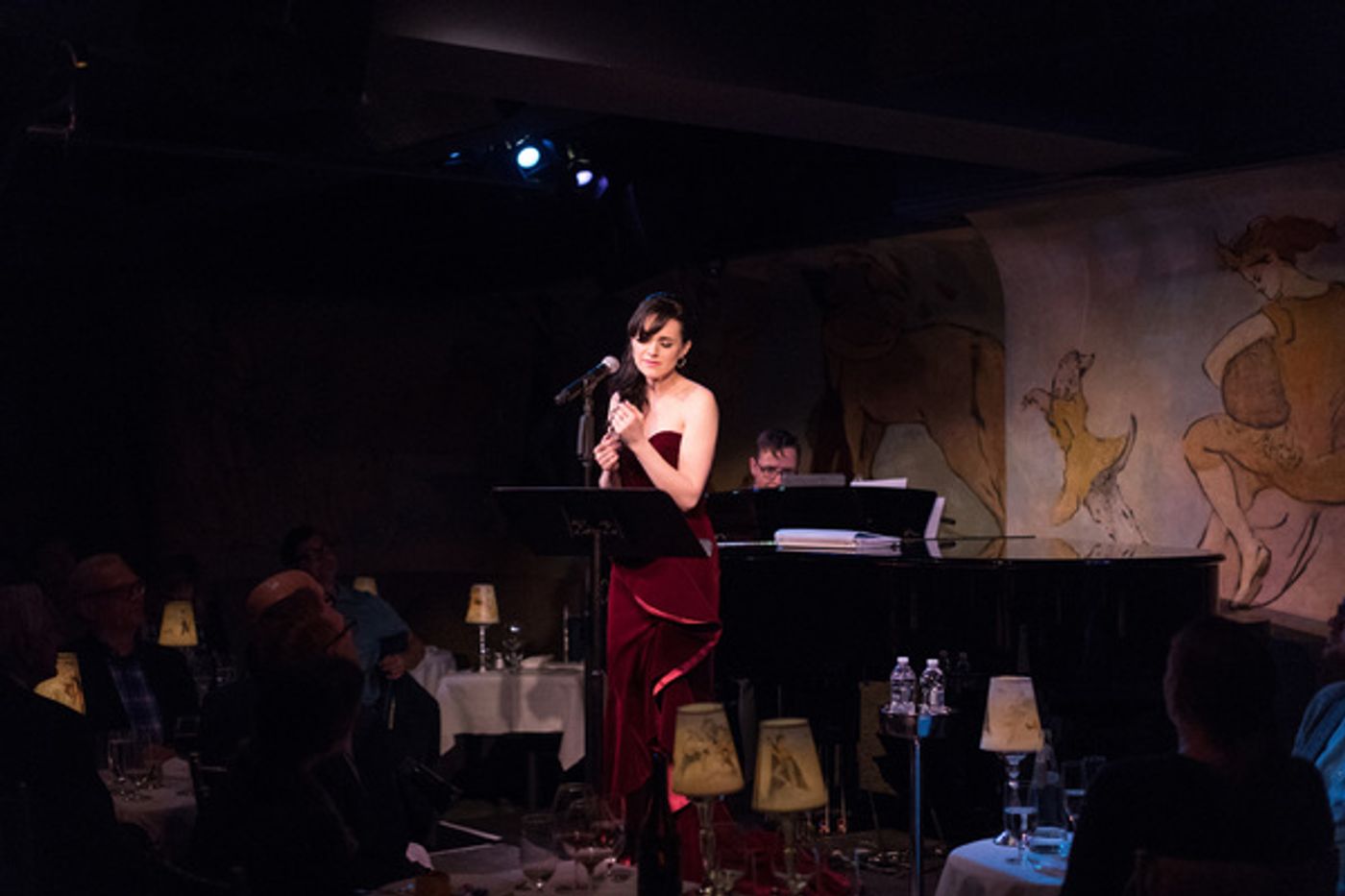 Photo Flash: Lena Hall Rocks Cafe Carlyle Photo Flash: Lena Hall Rocks Cafe Carlyle Image