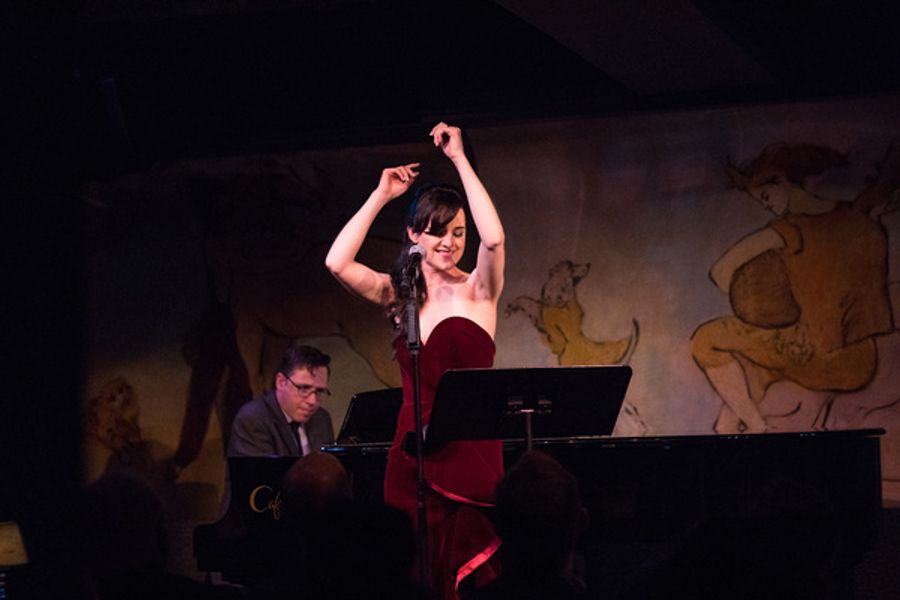 Photo Flash: Lena Hall Rocks Cafe Carlyle Image