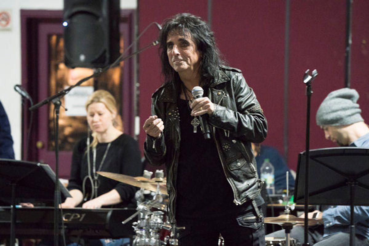 Alice Cooper  at 