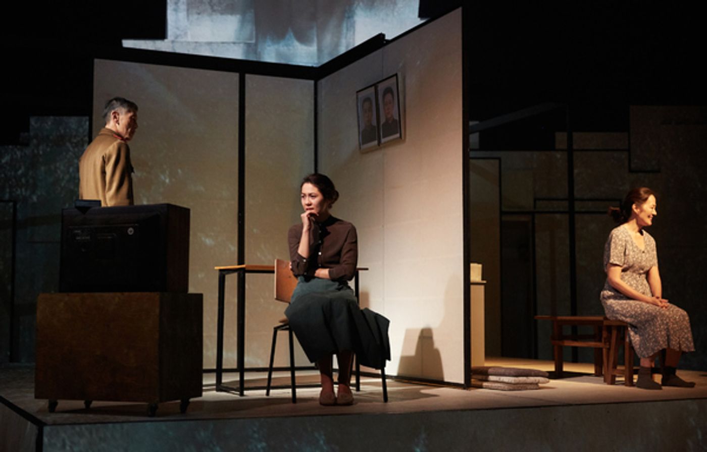 Photo Flash: First Look at National Theatre's THE GREAT WAVE  Image