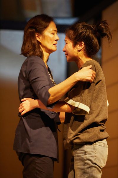 Rosalind Chao, Kae Alexander in The Great Wave by Francis Turnly photo by  Mark Douet Photo