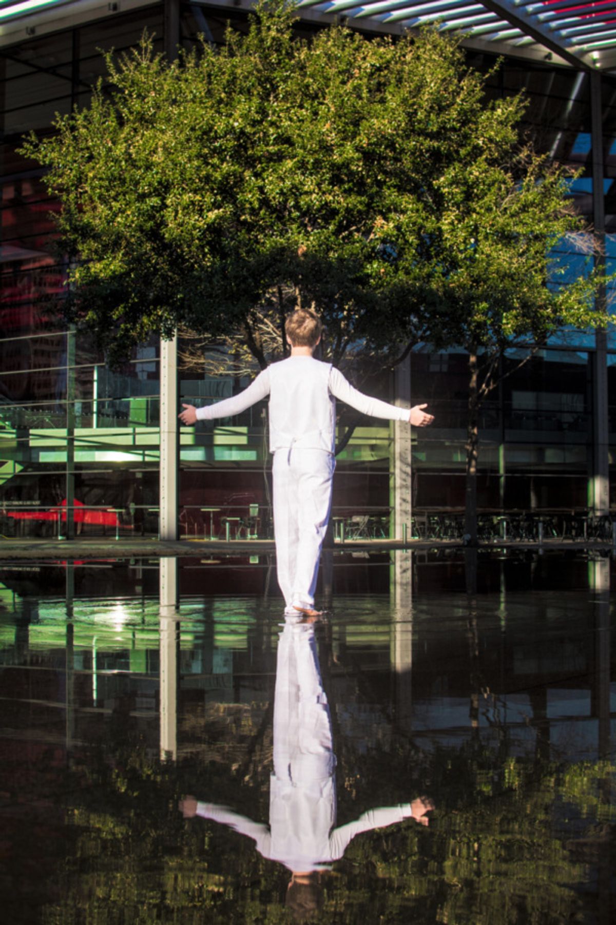 Stephen Newton stars as The Spirit in ELEMENTAL: Nature's Rhapsody at the AT&T Performing Arts Center Donor Reflecting.

Photo by Nathan Scott Photography at 