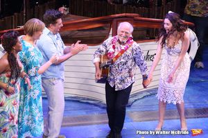 Rema Webb, Lisa Howard, Eric Peterson, Jimmy Buffett and Alison Luff @ BroadwayWorld Rema Webb, Lisa Howard, Eric Peterson, Jimmy Buffett and Alison Luff Photo