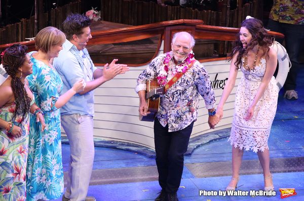 Rema Webb, Lisa Howard, Eric Peterson, Jimmy Buffett and Alison Luff  Photo