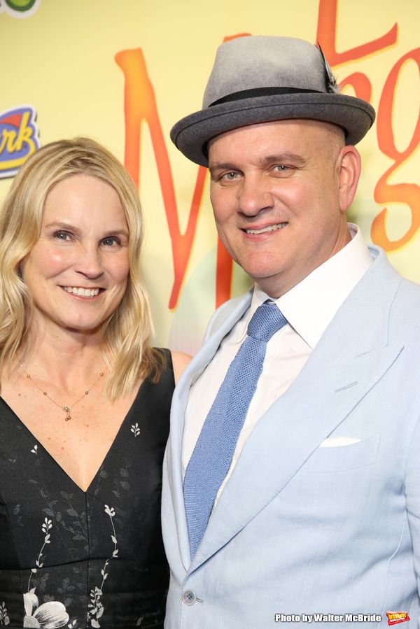 Photo Coverage: Cast of ESCAPE TO MARGARITAVILLE Parties Vacation-Style on Opening Night! — photo 11 of 58
