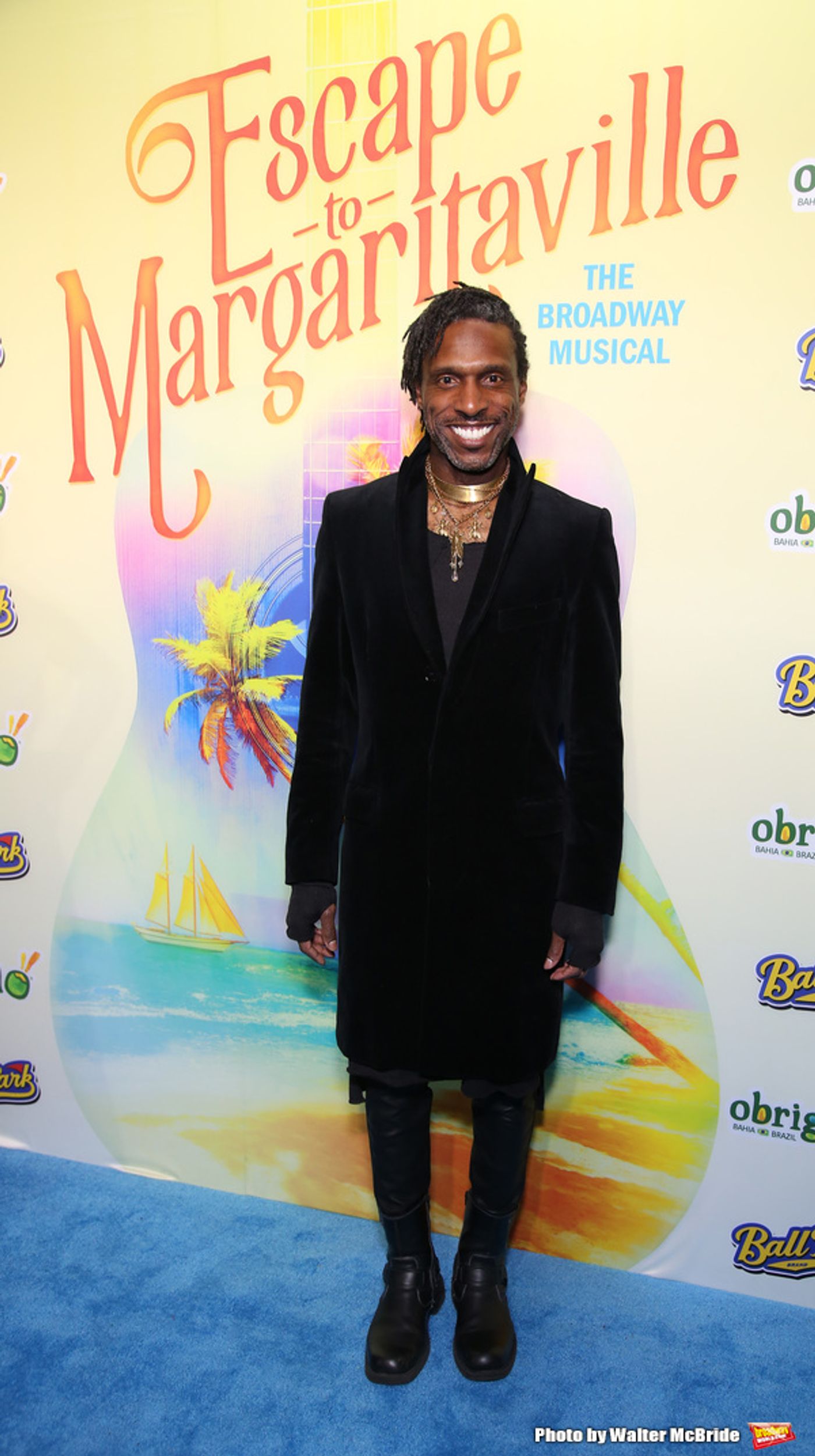 Photo Coverage: Cast of ESCAPE TO MARGARITAVILLE Parties Vacation-Style on Opening Night!  Image