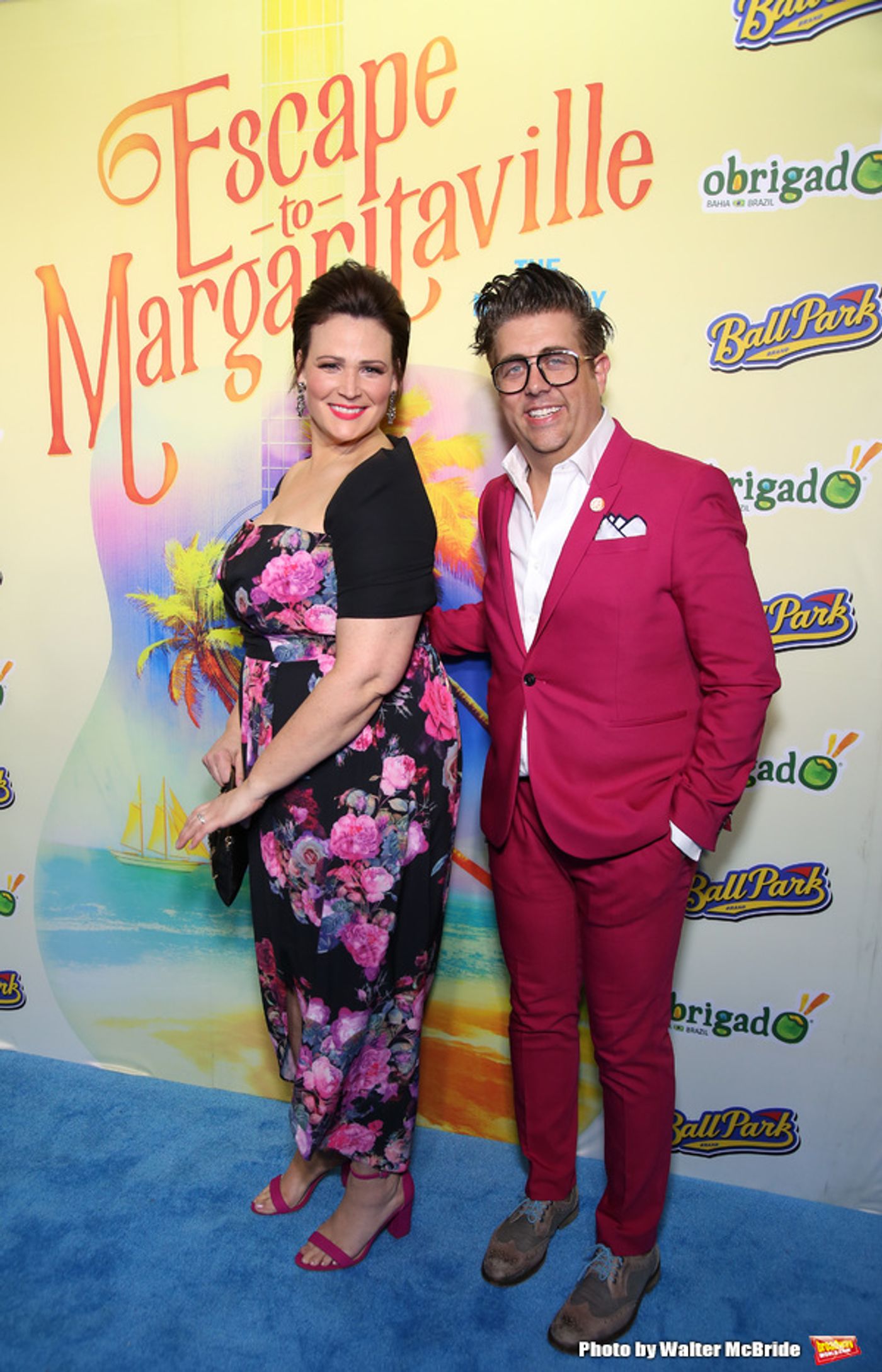Photo Coverage: Cast of ESCAPE TO MARGARITAVILLE Parties Vacation-Style on Opening Night!  Image