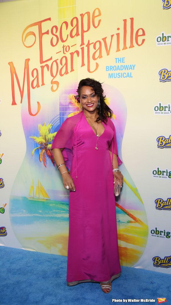 Photo Coverage: Cast of ESCAPE TO MARGARITAVILLE Parties Vacation-Style on Opening Night! — photo 37 of 58