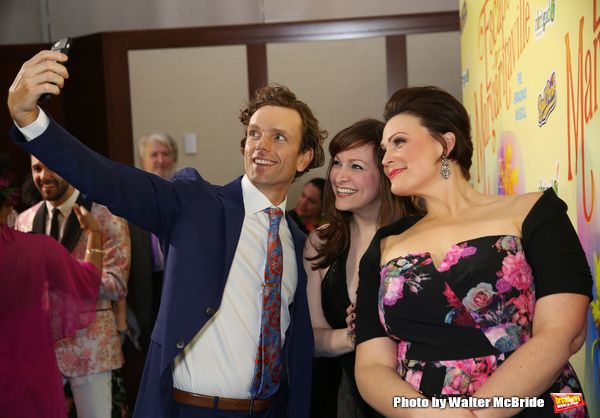 Photo Coverage: Cast of ESCAPE TO MARGARITAVILLE Parties Vacation-Style on Opening Night! — photo 46 of 58